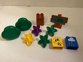 Lego Duplo 2987 WINNIE THE POOH Hundred Acre Wood Set~ Missing Bee Blanket Cloth