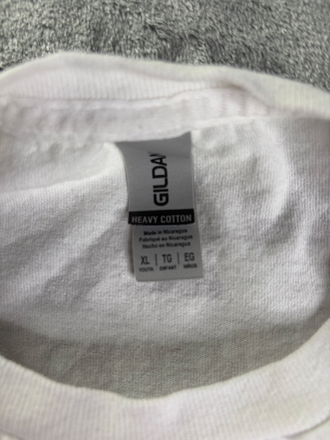 Gildan Who's Taylor Swift Anyway? EW. Unisex XL White T-Shirt image 2