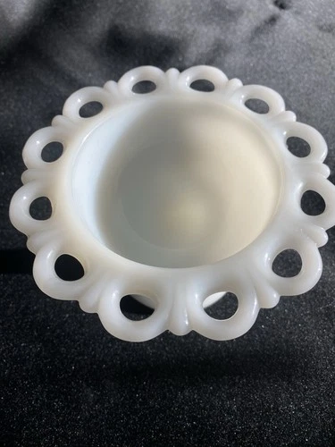 Vintage Anchor Hocking "Old Colony" Lace Edge Milk Glass Compote/Candy Dish