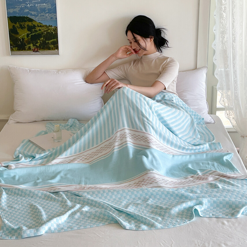 Bamboo Fiber Cooling Blanket for Summer Air Conditioning Bedsheets  -image