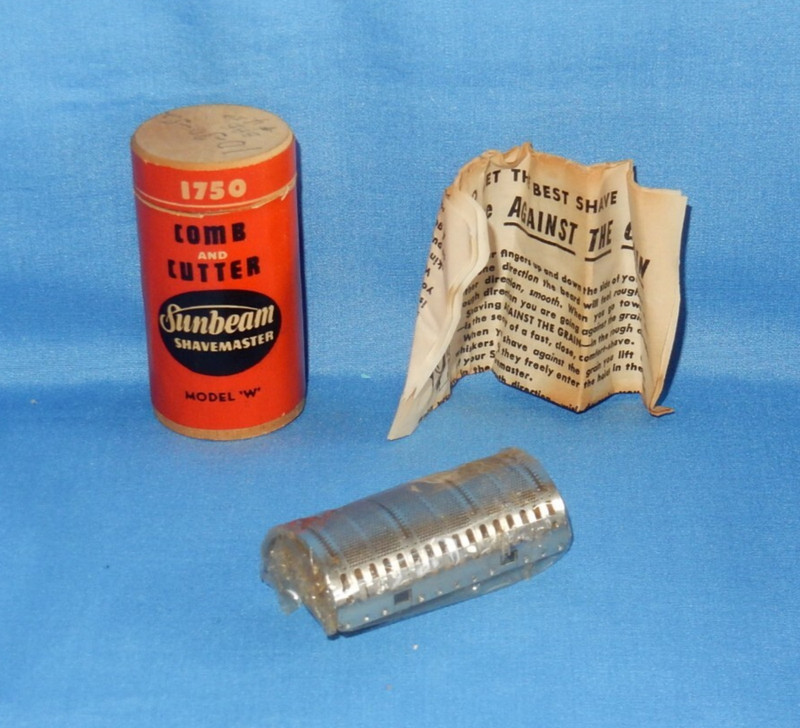 Vintage Sunbeam Shavemaster Model W 1750 Comb and Cutter in Container Unused