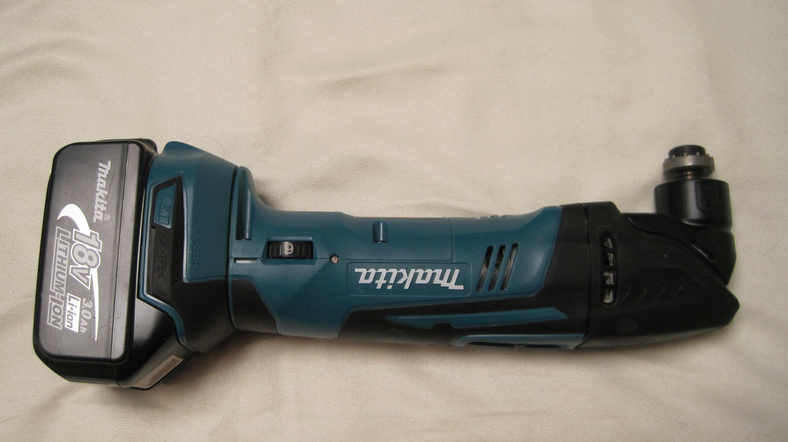 Makita LXMT025 18-Volt LXT Lithium-Ion 