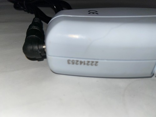 Cole-Parmer Essentials Comfort-Grip Rechargeable Motorized Pipette Controller - Picture 6 of 6