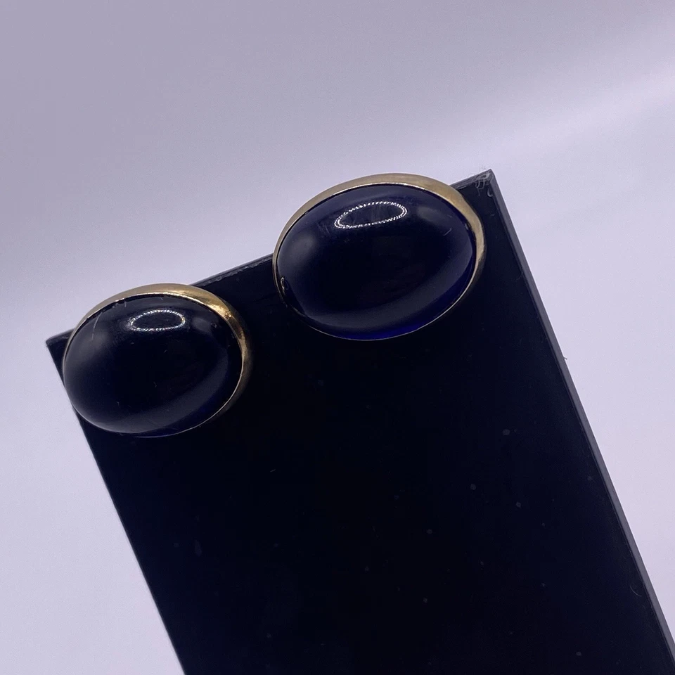 Gemelos elegantes firmados Swank azul lucite lámina trasera ovalados cabujón tono dorado de colección Foto 3 de 4