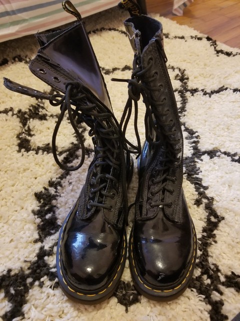 dr martens 9733 w