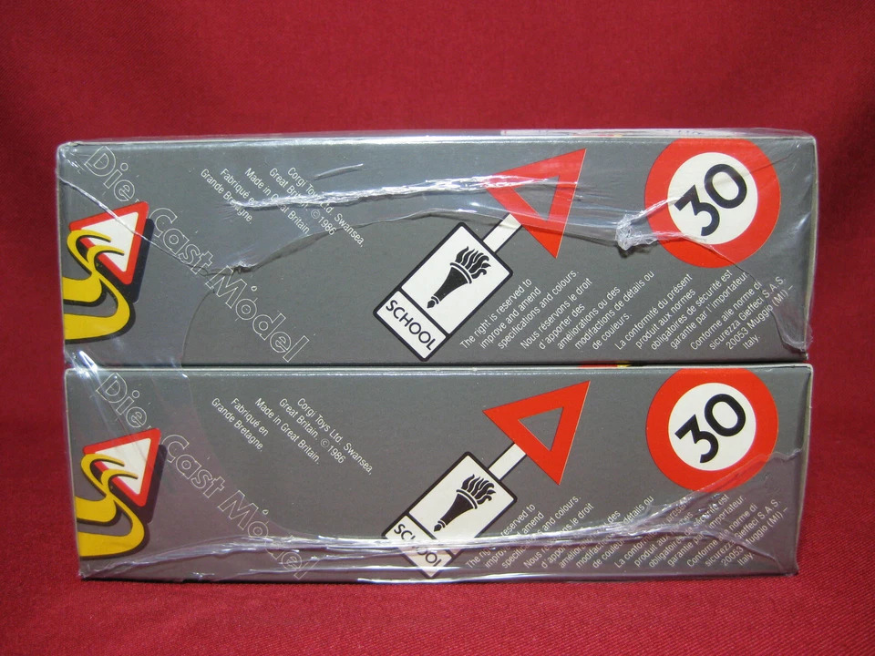 Corgi FACTORY TRADE PACK x4 Swan Lager Thornycroft Beer Truck Vintage 1:43 Scale - Image 4 of 4