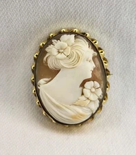 Vintage Cameo Carved Shell AMCO Brooch/Pendant 10kt Gold Filled 1 1/4" x 1" Pin