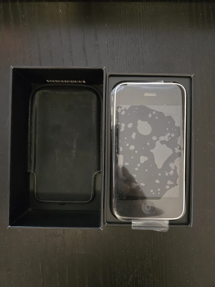 NEW BOX OPENED ONLY Apple iPhone 3GS - 8 GB - Black (Unlocked) FREE SHIPPING - Image 2 of 4