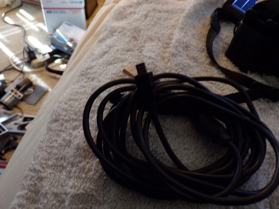 JVC  GZ-MG20U 20GB Hard Disk Camcorder w/ battery  TESTED WORKS. - Image 2 of 4