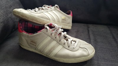 ladies grey gazelles