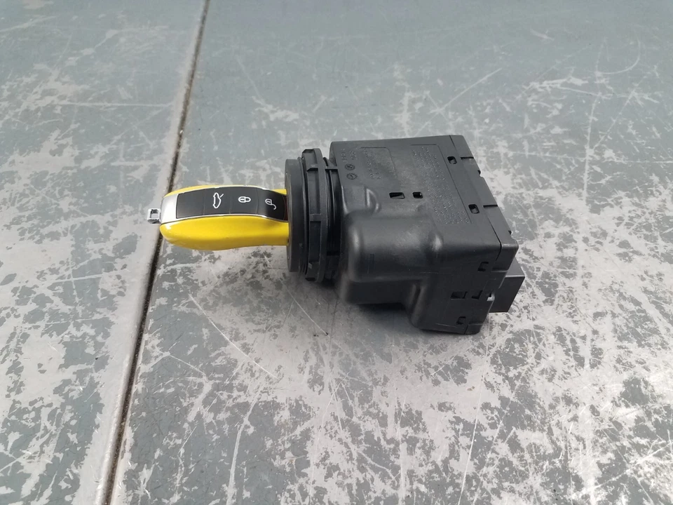 2014 Porsche 911 GT3 991.1 Ignition Switch / Key Fob #3456 A4 - Image 4 of 4