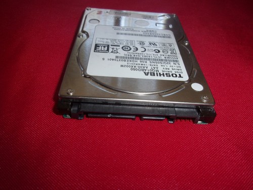 LOT DE 2 disque dur TOSHIBA 2.5 500GB MQ01ABD050 SATA - Photo 2 sur 2