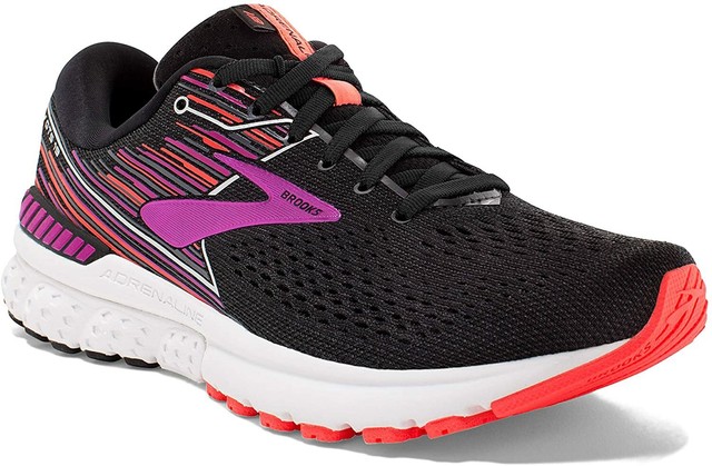 brooks women's support running shoes