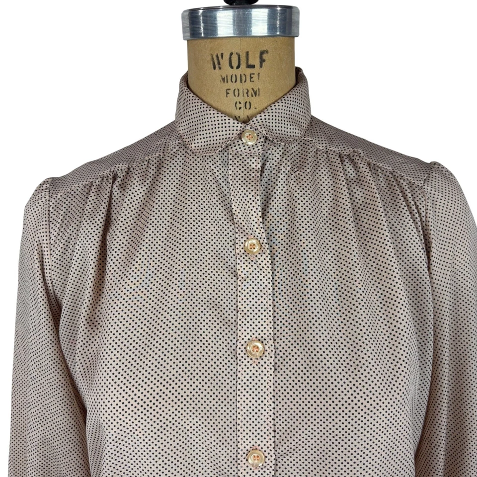 Camisa vintage años 80 a lunares para mujer mediana beige negra con botones Foto 3 de 4