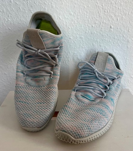 adidas Tennis HU Pharrell Williams Sneaker Herren hellblau/rosa 45 1/3 - Bild 2 von 4