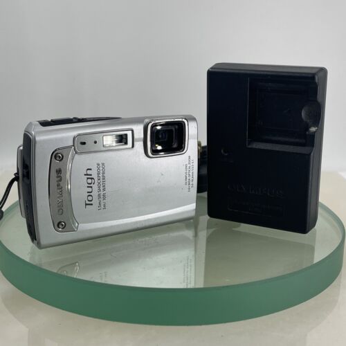 Olympus Tough TG-310 3m Waterproof 1.5m Shockproof 3.6x Wide Optical Zoom Cam535 - Afbeelding 1 van 8