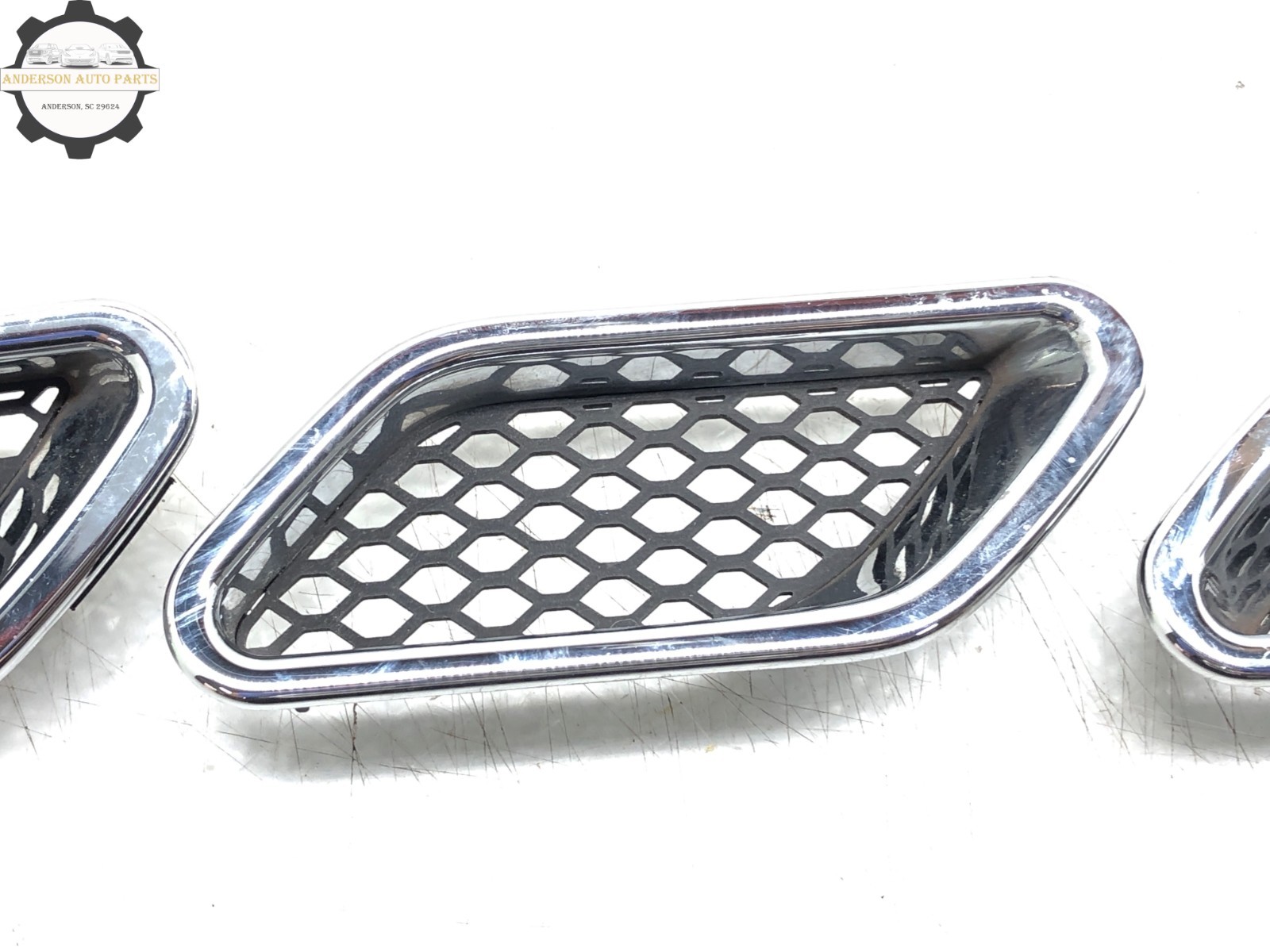 2008-2019 MASERATI GRANTURISMO M145 RIGHT PASS FRONT FENDER VENT GRILLE SET X3