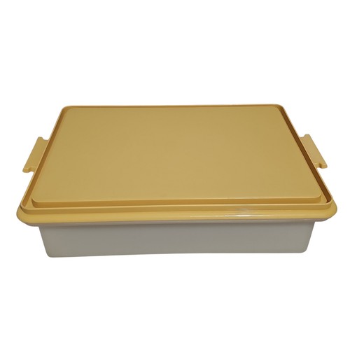 Vintage Tupperware Sheet Cake Carrier 622-5 Container Food Storage USA Retro