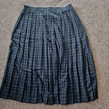 VTG Requirements 20W Navy Green Pleated Plaid Side Zip Skirt. Schoolgirl