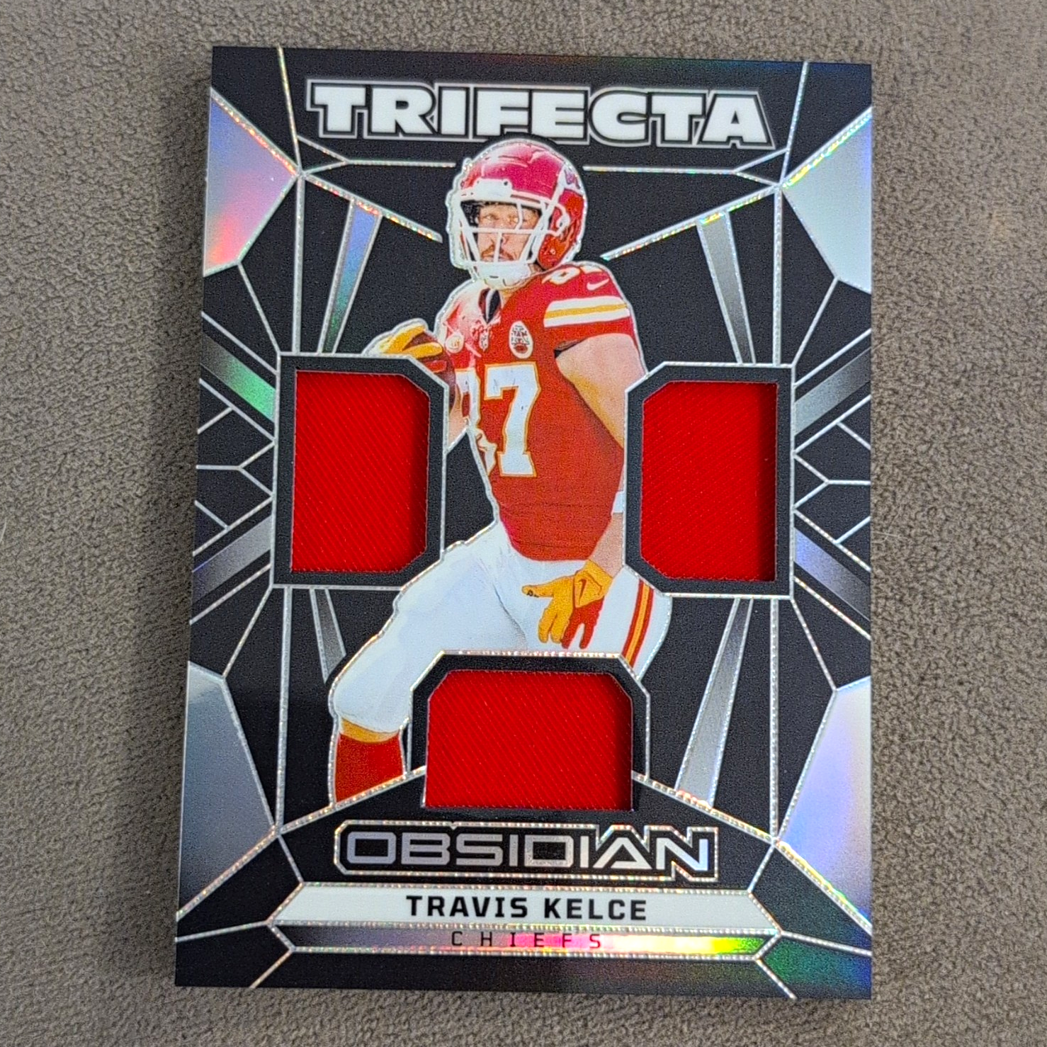 Panini 2024 Obsidian Trifecta Swatches MEM Travis Kelce Chiefs #TS-TKE
