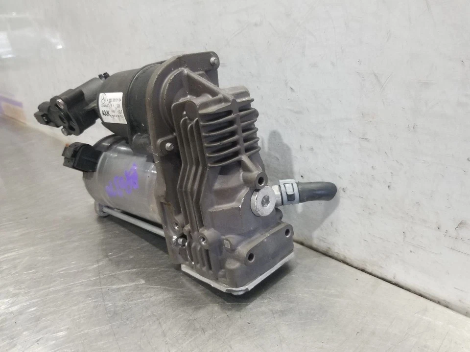 Mercedes-Benz GLE43 2017 17 3,0 L AWD bomba de suspensión 1663200104 Foto 4 de 4