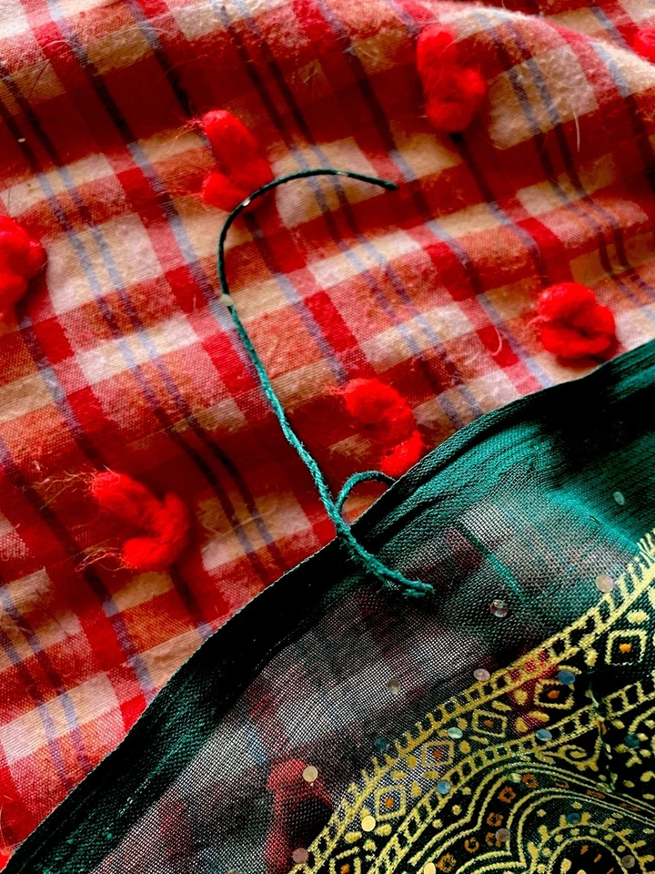 Индийское сари с новой этикеткой 888 золото напечатано с блестками зеленый - Изображение 4 из 4