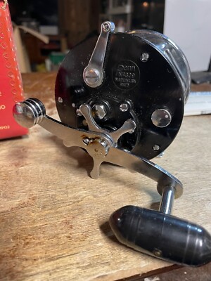 Vintage Penn 309M Peer Level Wind Fishing Reel,Stainless Steel