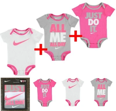 Nike Mädchen Bodys Strampler 3er Set Geschenkset für Babys 0-6 Monate Newborn