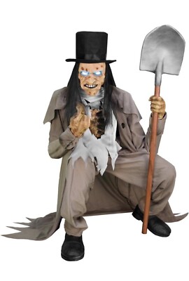 Tekky Haunted Hill Farm Motion-Activated Crouching Grave Digger Halloween Prop
