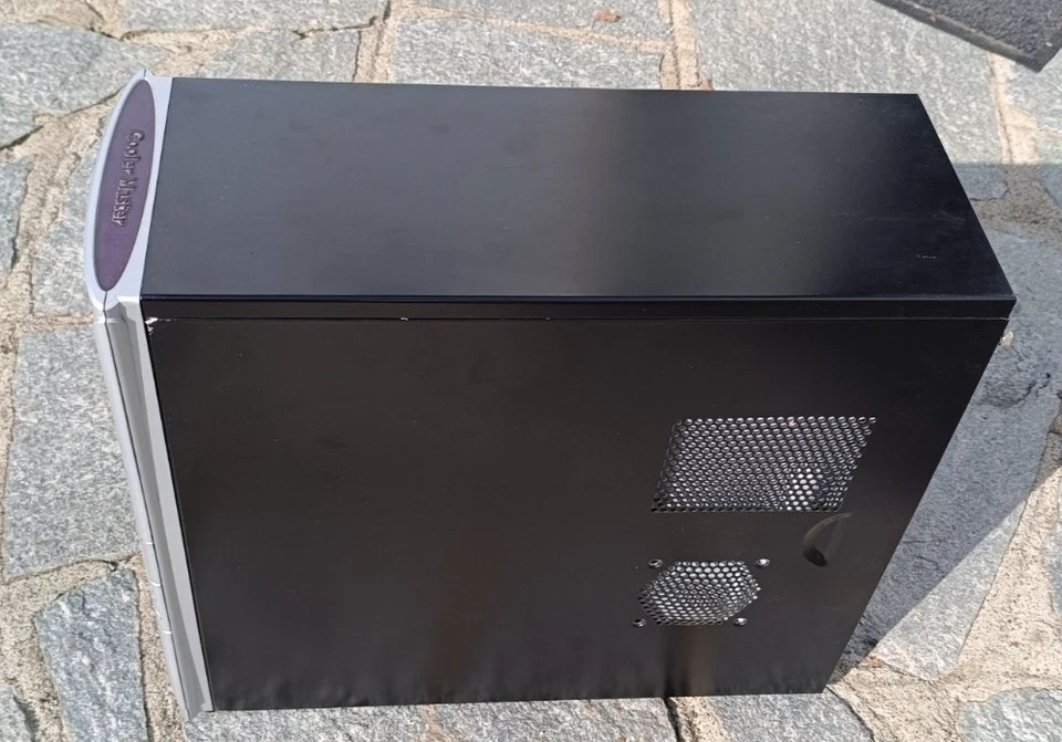 Case per pc fisso con masterizzatore interno - Immagine 3 di 4