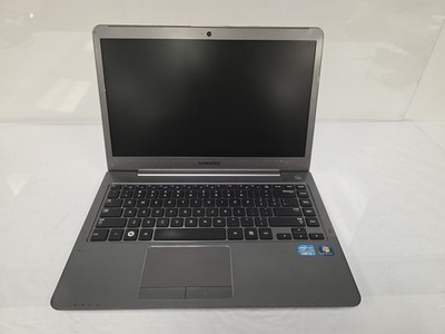 Samsung Series 5 Ultrabook| 14''|Intel core i5|8GB RAM|320GB HDD|NO OS