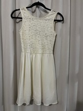 Windsor Ivory Lace Fit & Flare Sleeveless Dress M, Floral Knee Length