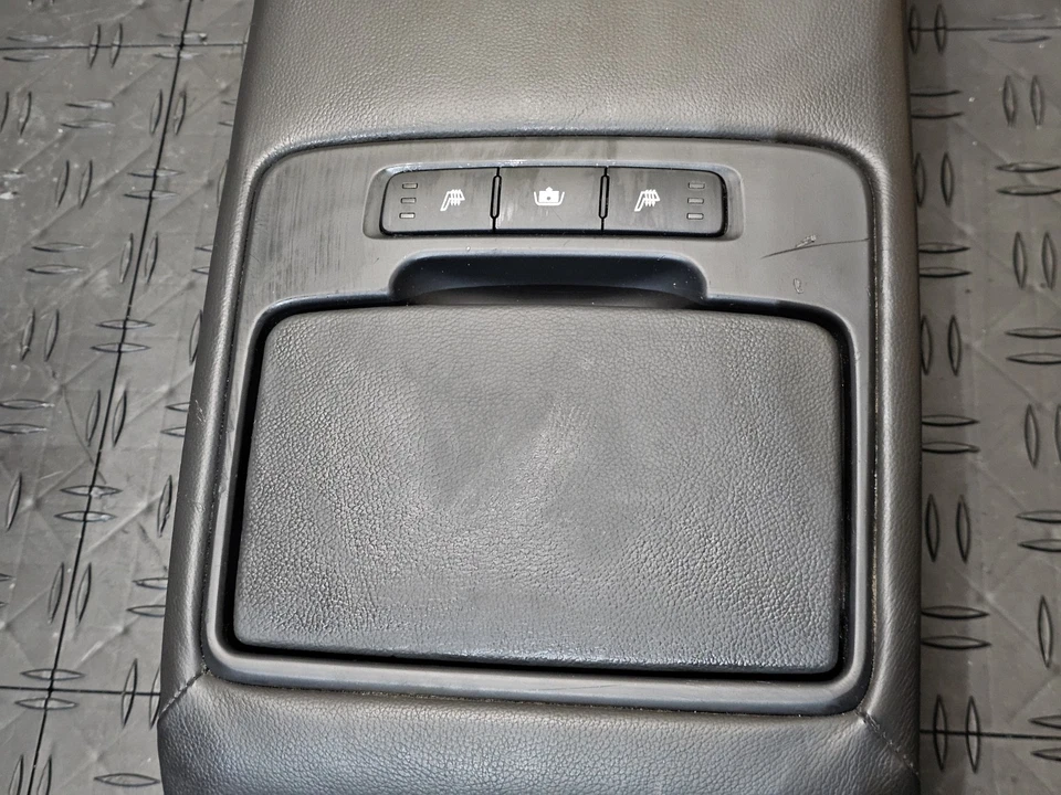 Reposabrazos asiento central trasero Genesis G80 17-20 reposabrazos portavasos calefacción asientos sombra Foto 2 de 4