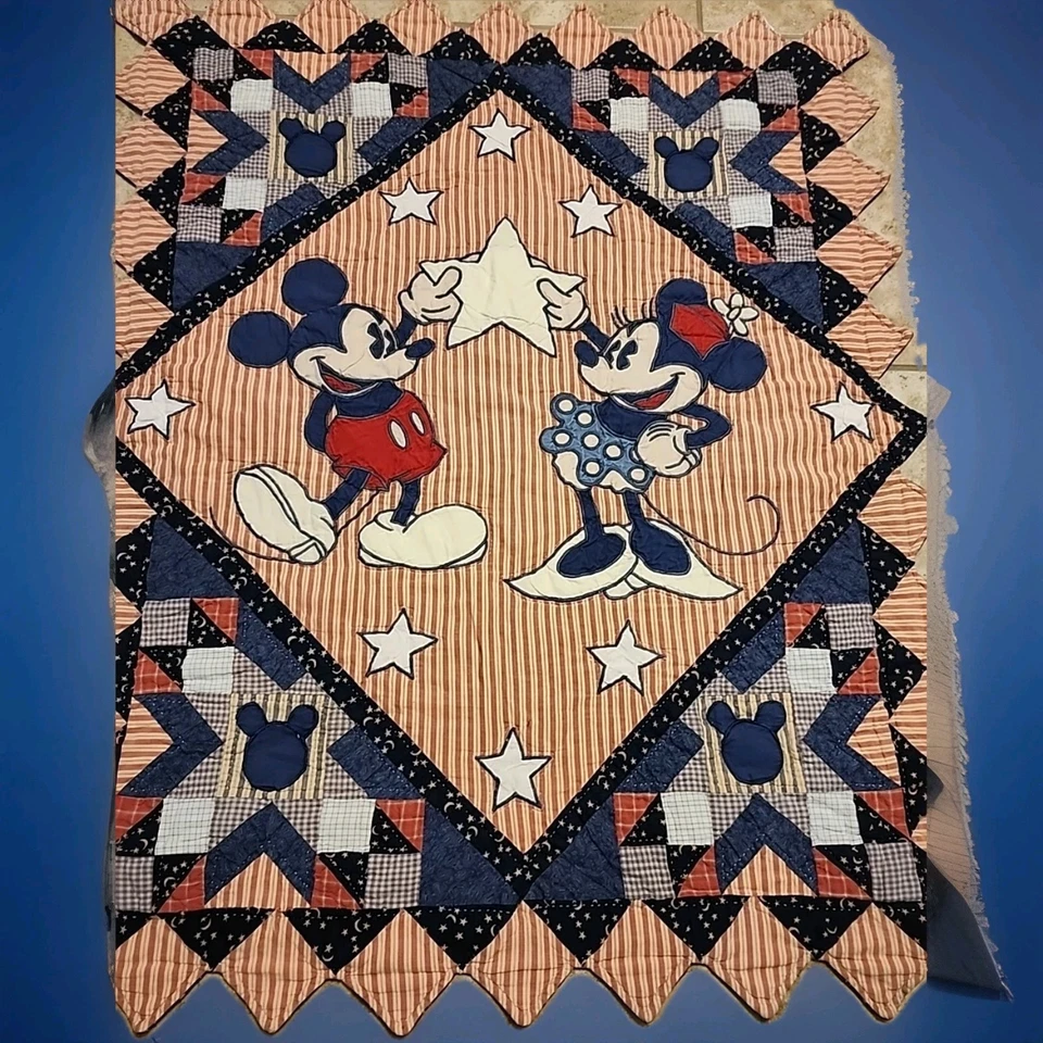 VTG EUC Disney Mickey Minnie Mouse Cotton Patchwork Quilt 40x32 Wallhanger - Image 3 of 4