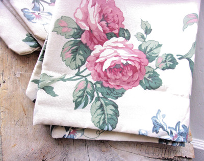 Pillow Shams Pink Cabbage Rose & Tulip FLorals English Garden Full Sz w 2''Flange