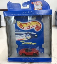 1993 Hot Wheels Authentic Commemorative Replica Dodge Viper RT/10 NIB