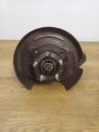 Land Rover Range Rover Evoque 2014 Rear Driver Hub & Knuckle BJ325A968AD