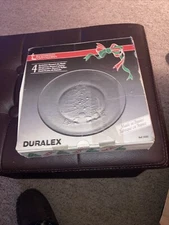 Les Verreries De Saint Gobain Duralex Set of 4 Noel Christmas Dessert Plates 8"