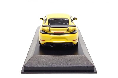 Minichamps 1:43 Porsche 718 Cayman GT4 RS (982) in Racing Yellow