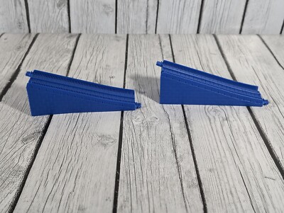 Thomas & Friends Trackmaster Super Station ES5 Sloped Blue Ramp Track Parts 2 Pc