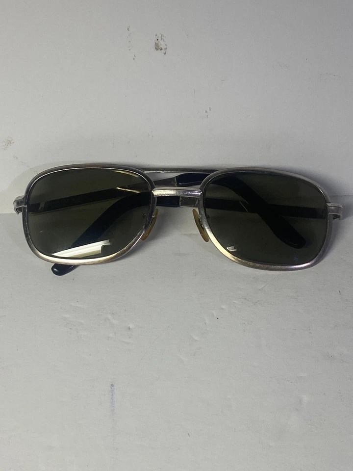 Gafas de sol Univis años 70 llenas de oro 12k tonos muy geniales pequeñas Foto 2 de 4