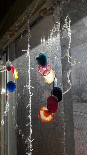 Agate Windchimes - Large - Multi Color Agate Slabs with Bamboo style hanger - Picture 4 of 4