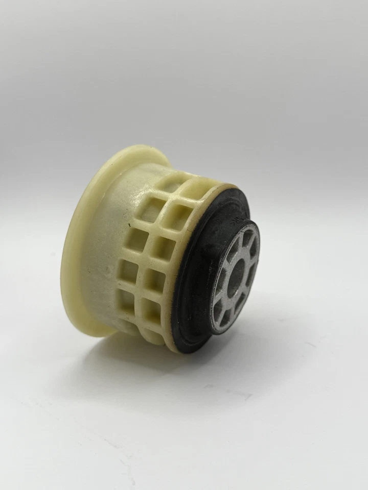 通用 13318429 发动机 摇篮 前衬 别克 Regal LaCrosse Impala — 第 3/4 张图片