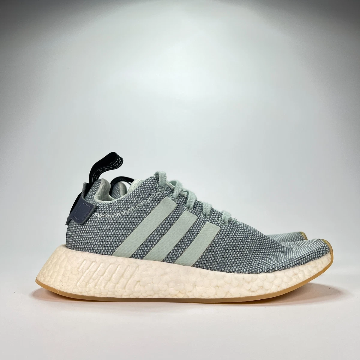 adidas gazelle silver green womens Adidas NMD R2 Primeknit Wonder Pink main image 0