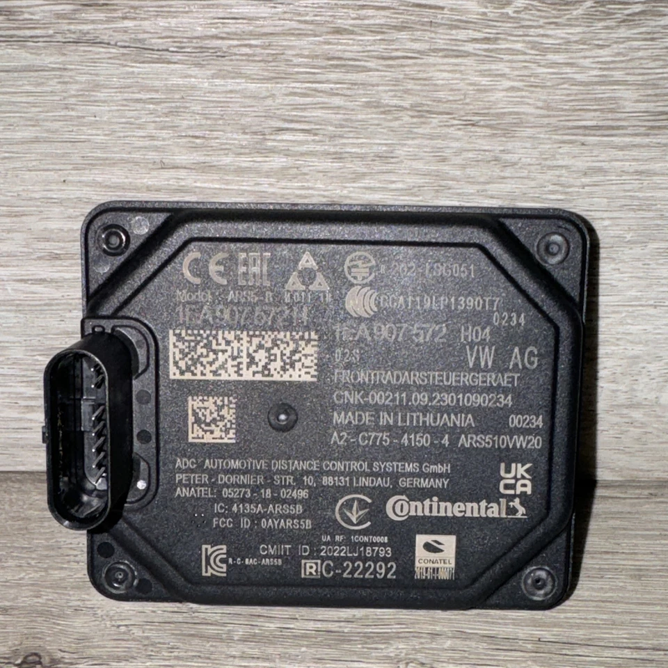 2021-2023 Volkswagen ID.4 Front Distance Radar Module W/Bracket OEM 1EA 907 572H - Imagem 3 de 4