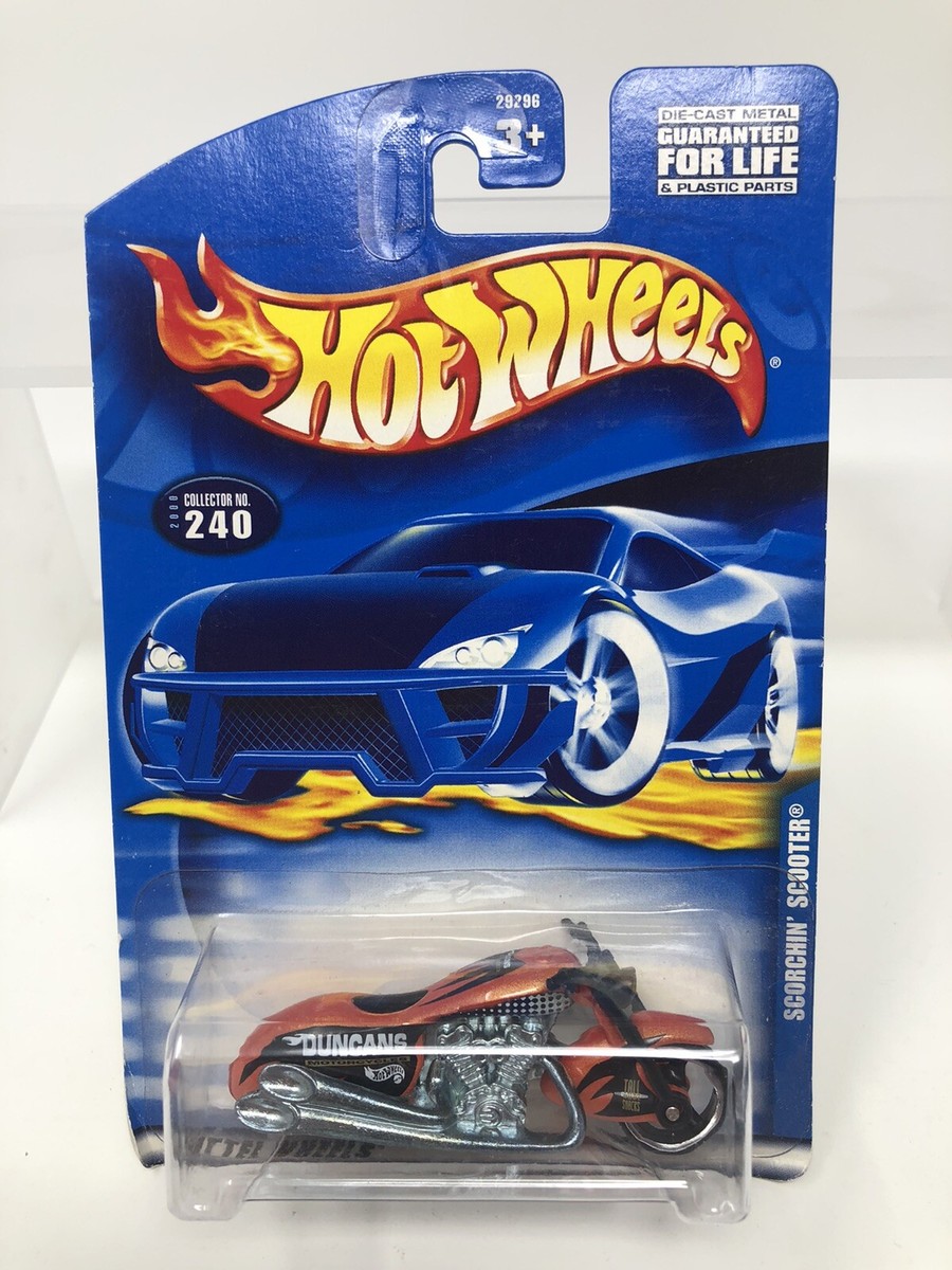 2000 Scorchin´ Scooter Collector Series Hot Wheels - SCORCHIN' SCOOTER 2000. Collectors # 240 New In