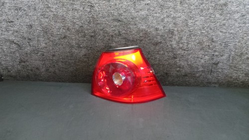 1Y132-035 VW Golf V Rücklicht Heckleuchte Rückleuchte Rechts BJ2006 4VFX13404-AA