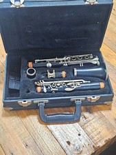 Leblanc Bb Clarinet Black Closed Hole with Case and Mouthpiece