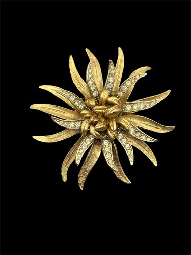 Coro flower two tone gold & silver tone rhinestone vintage brooch pin