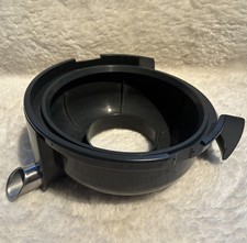 Genuine Philips spout for the HR1861 juicer.